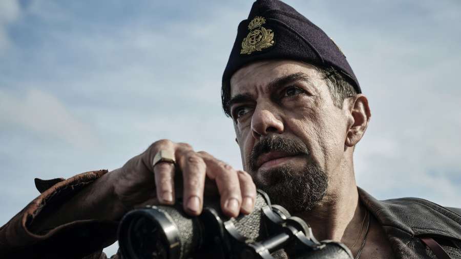 Pierfrancesco Favino - Comandante - A parancsnok (2023)