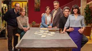 Terápia alatt (Bajo terapia / Under Therapy) (2023) film adatlap