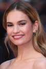 Lily James 14 kép