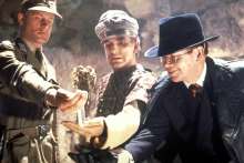 Paul Freeman, Wolf Kahler és Ronald Lacey - Az elveszett frigyláda fosztogatói (1981) (13778)