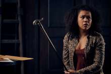 Ruby Barker - Baghead - Holtakkal suttogó (2023)