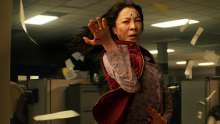 Michelle Yeoh - Minden, mindenhol, mindenkor (2022)