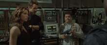Jessica Biel, Ryan Reynolds és Patton Oswalt - Penge: Szentháromság (2004)