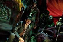 Willem Dafoe és Bradley Cooper - Rémálmok sikátora (2021)