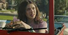Margaret Qualley - Rendes fickók (2016) (28265)