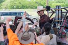 Glen Powell - Twisters - Végzetes vihar (2024) (25275)